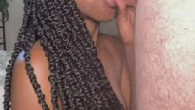 [/r/Bwwmporn]Thirsty for his penis